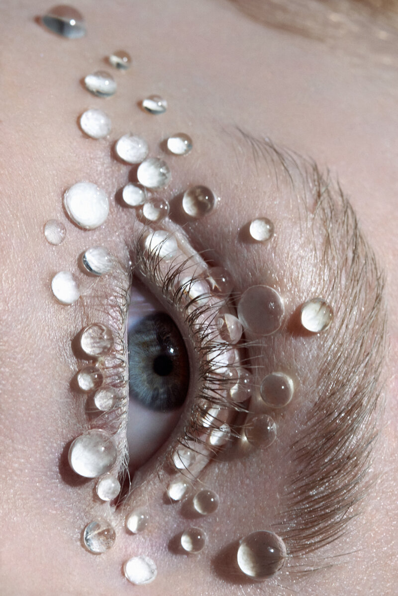Mirror Mirror magazine / make-up + retouch